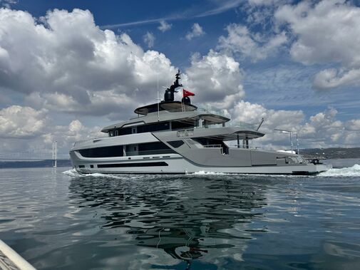 NOA I yacht cruising