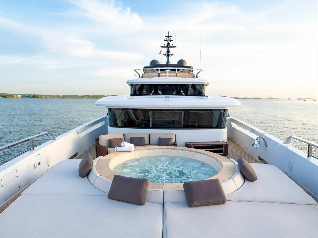 Annabella yacht deck