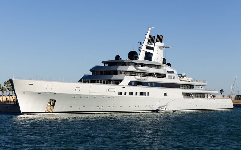 Thumbnail for /yacht-news/superyacht-dragonfly-docked-in-malaga