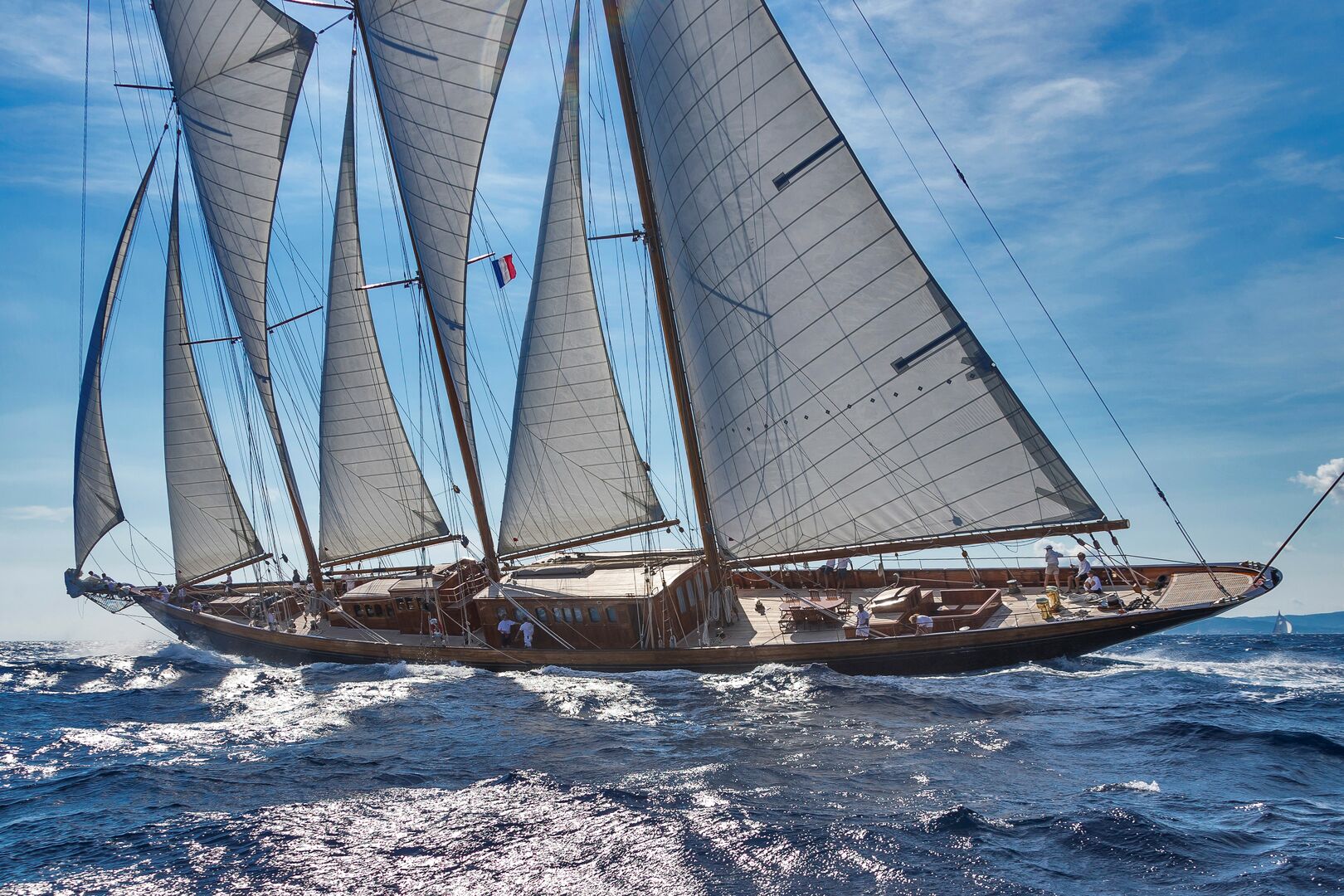 Creole yacht cruising