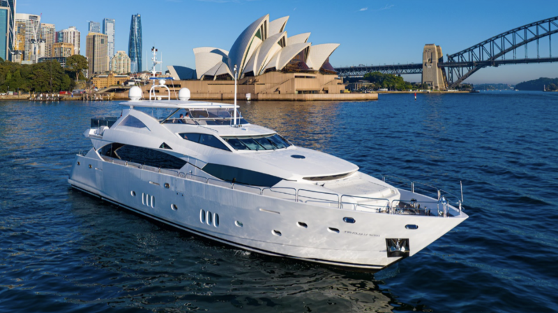 34m Sunseeker motor yacht Frivolous sold