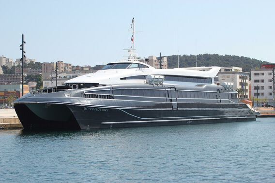 Universal Mk1 at La Seyne sur Mer