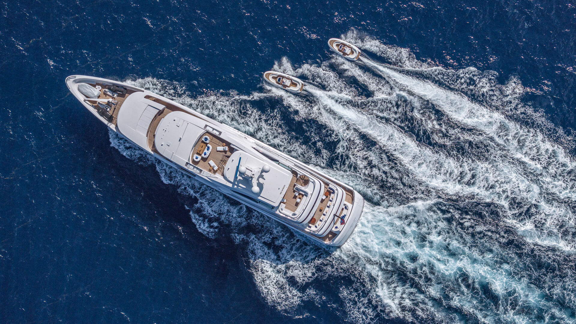 Netanya 8 yacht cruising