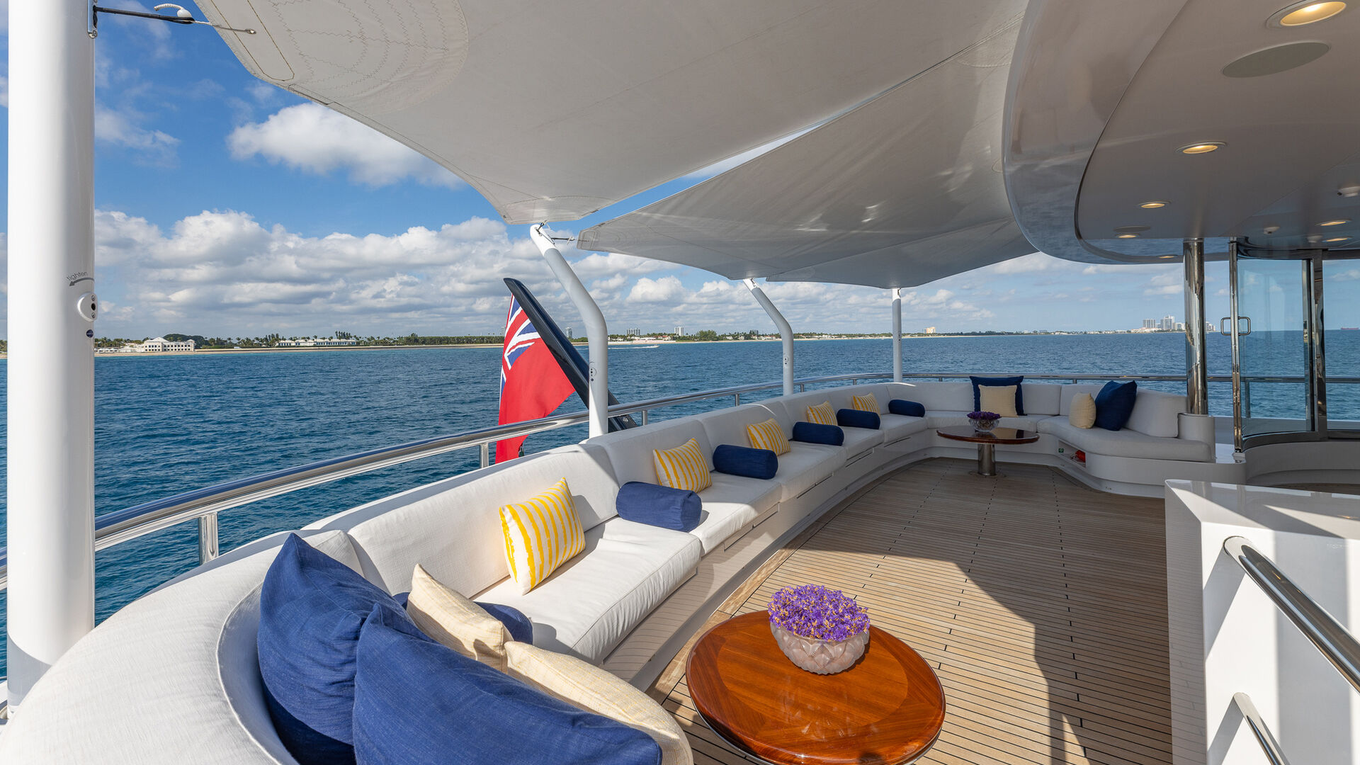 Netanya 8 yacht deck