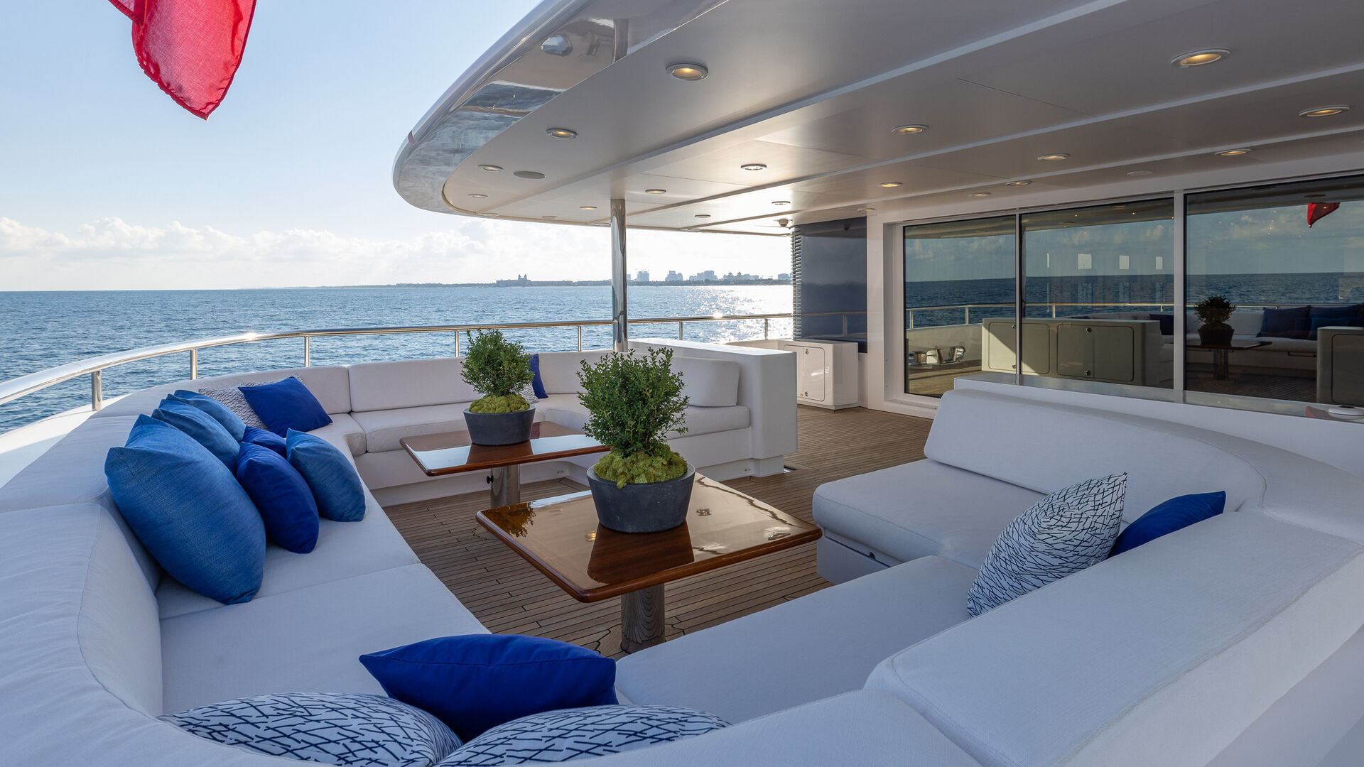 Netanya 8 yacht deck