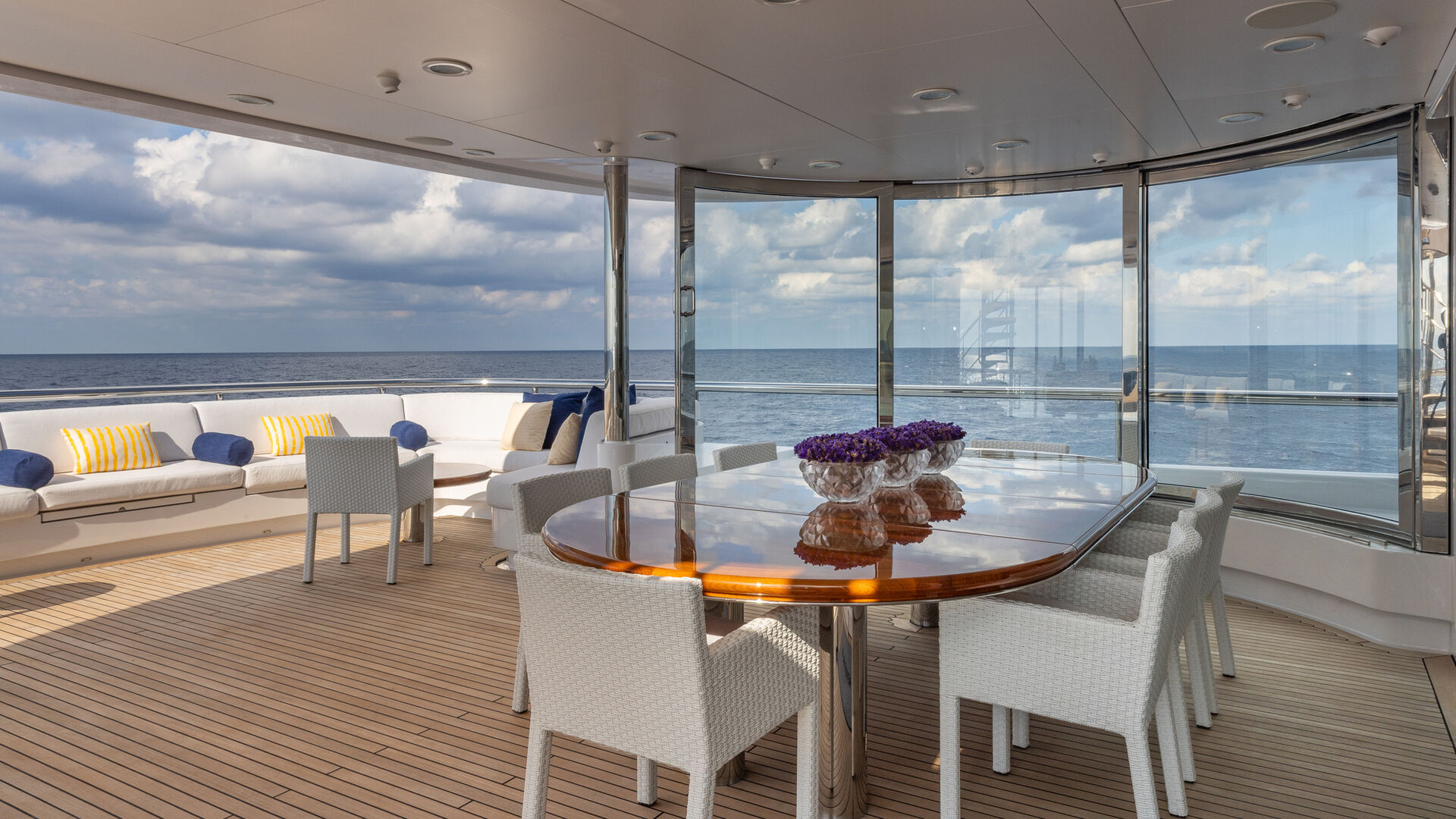 Netanya 8 yacht deck