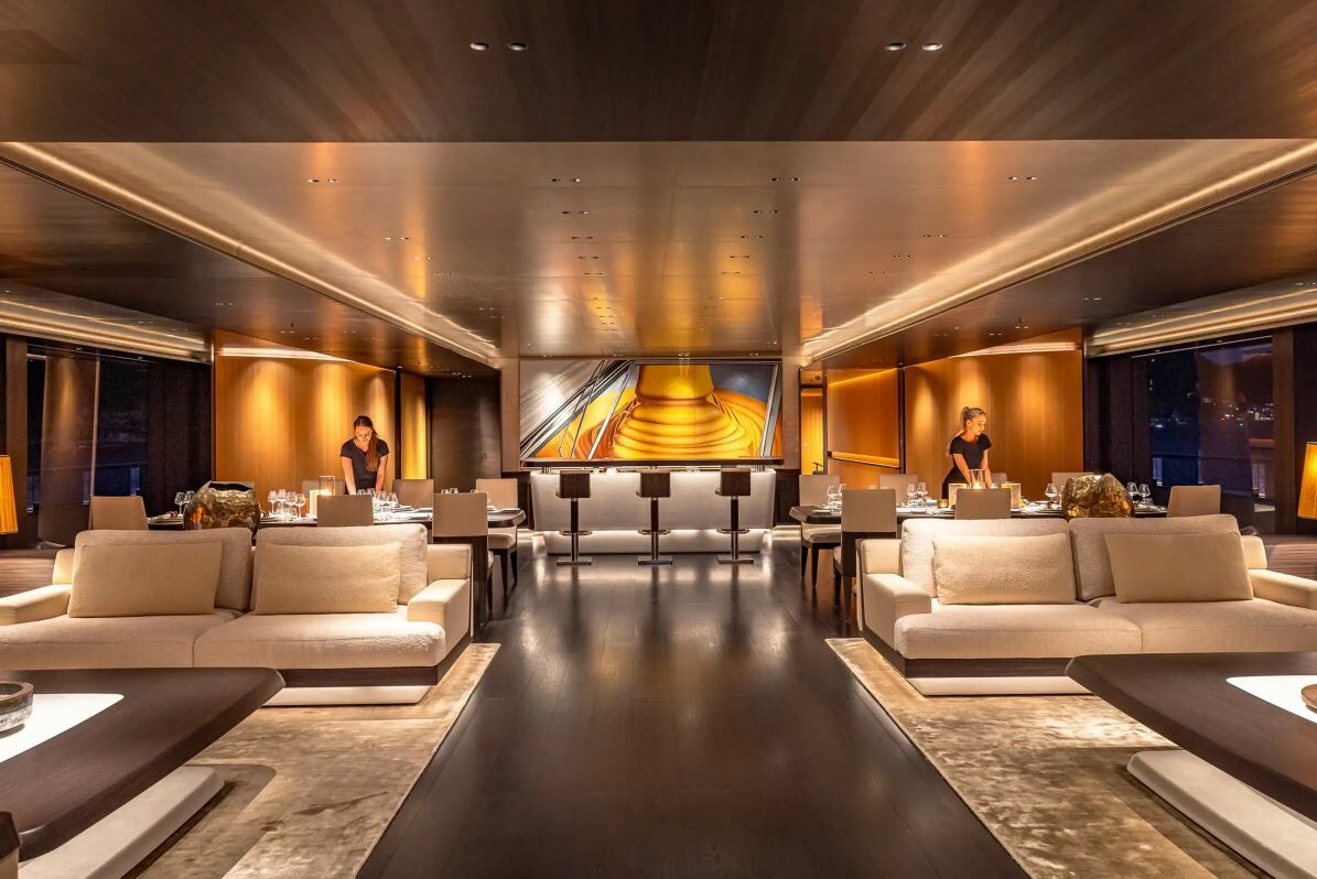 Moonrise yacht saloon