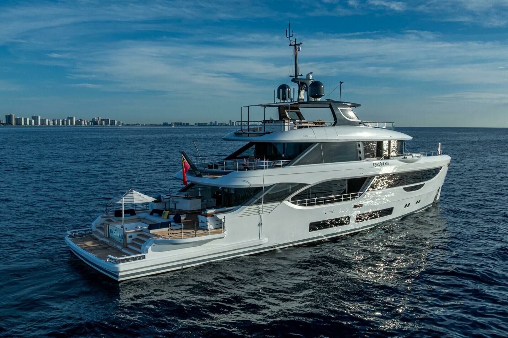Kings Lair yacht cruising