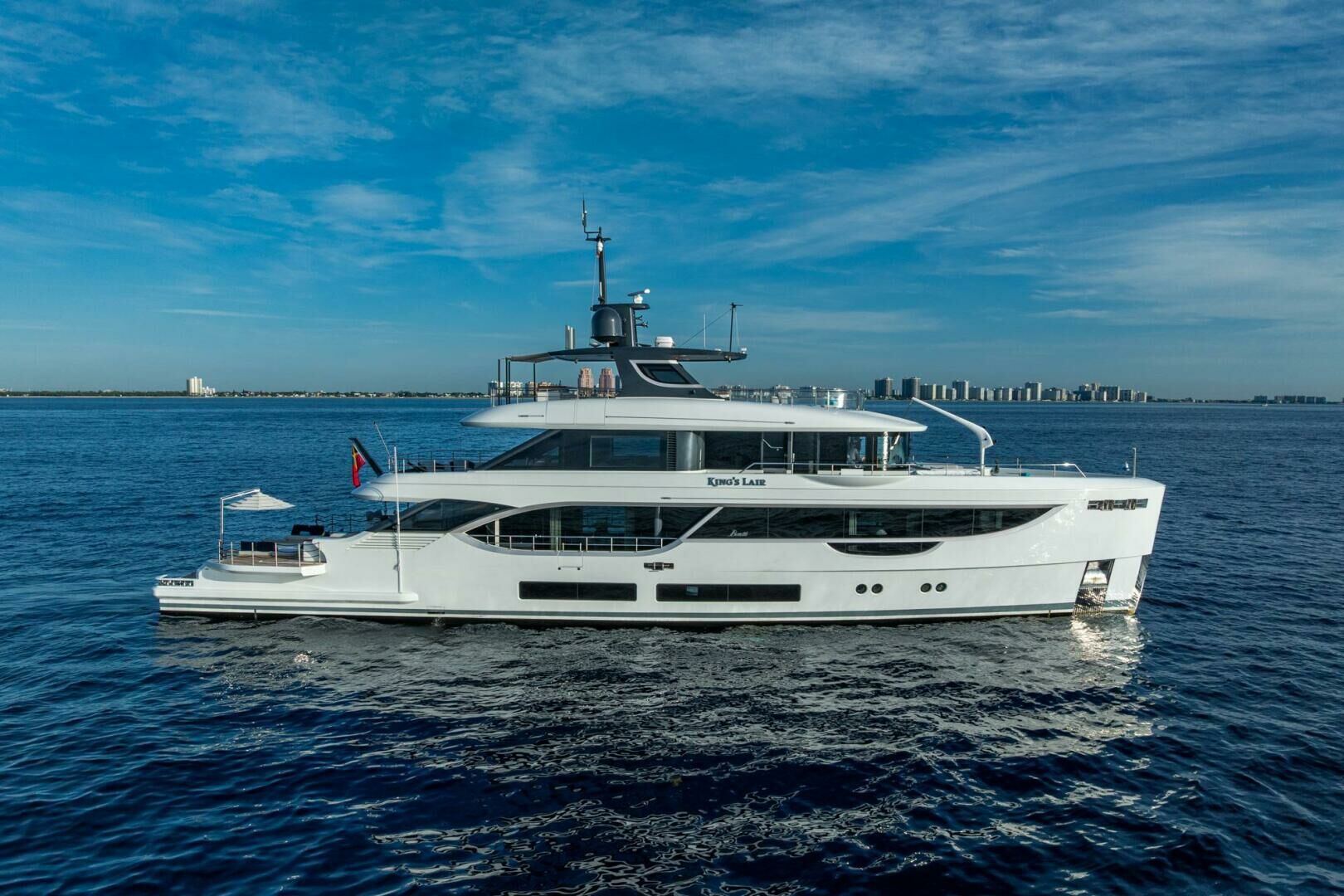 Kings Lair yacht cruising