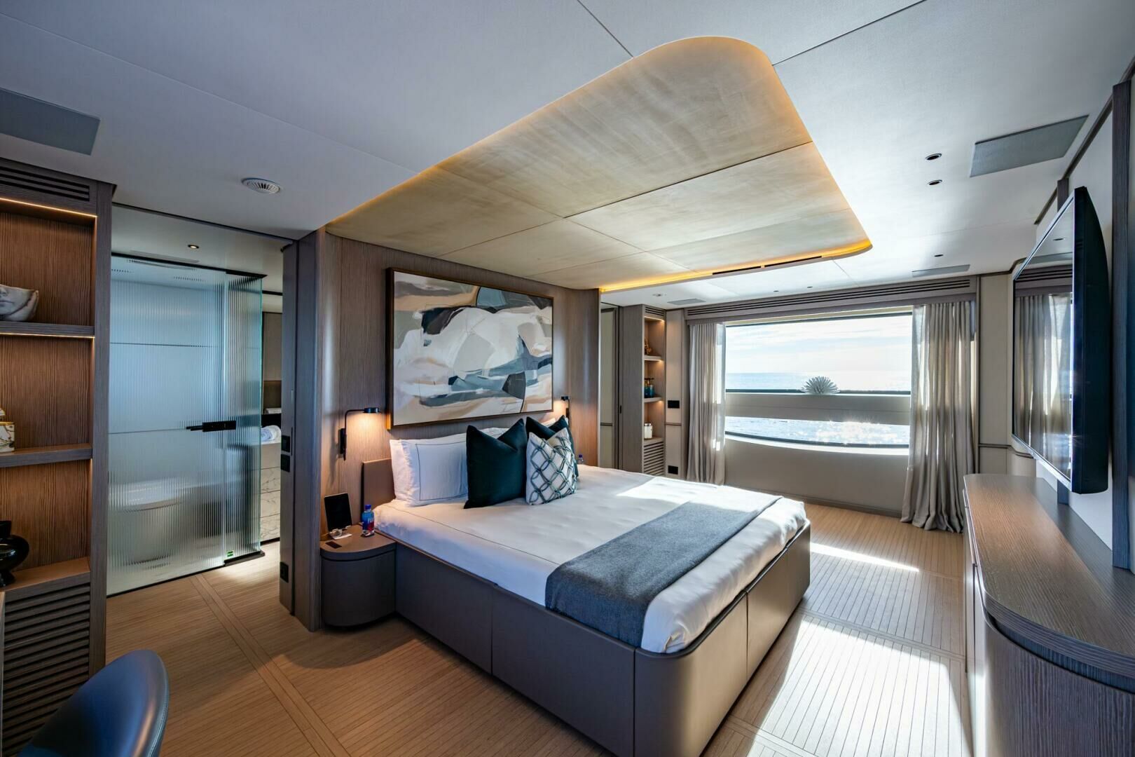 Kings Lair yacht stateroom