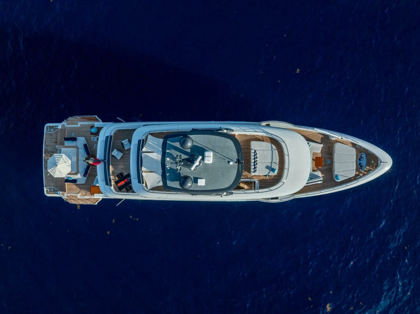 Kings Lair yacht aerial