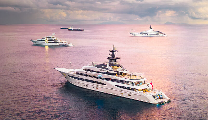 Thumbnail for /yacht-news/superyachts-lineup-in-sint-maarten