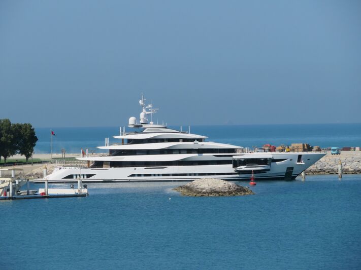 Thumbnail for /yacht-news/admiral-yacht-platinum-in-abu-dhabi