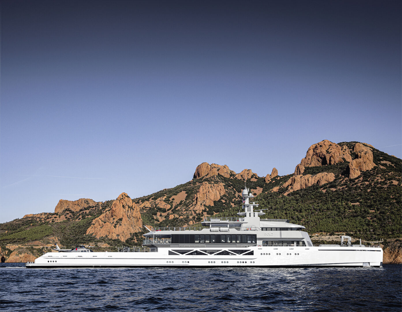Bold yacht cruising