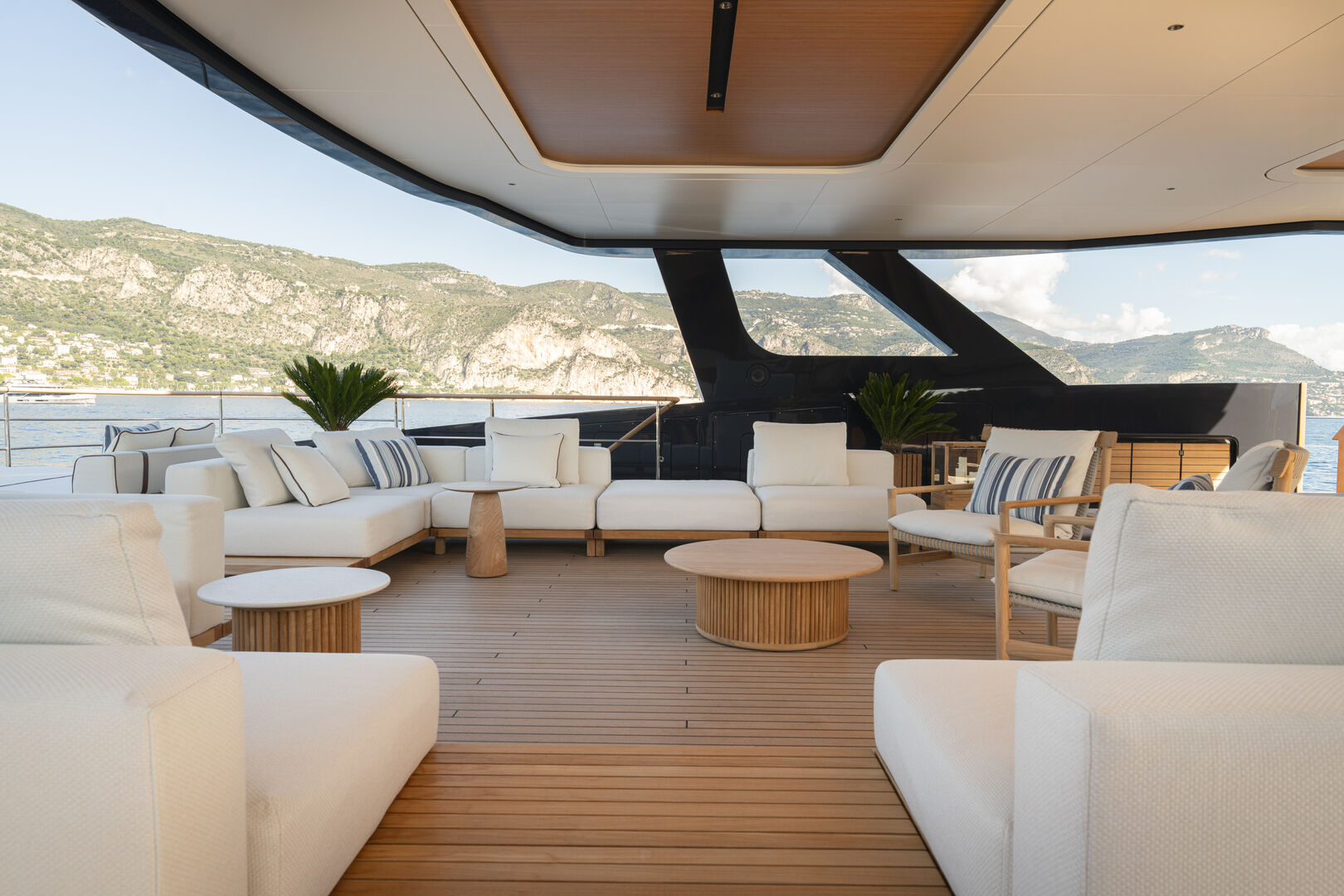 Seawolf X yacht deck