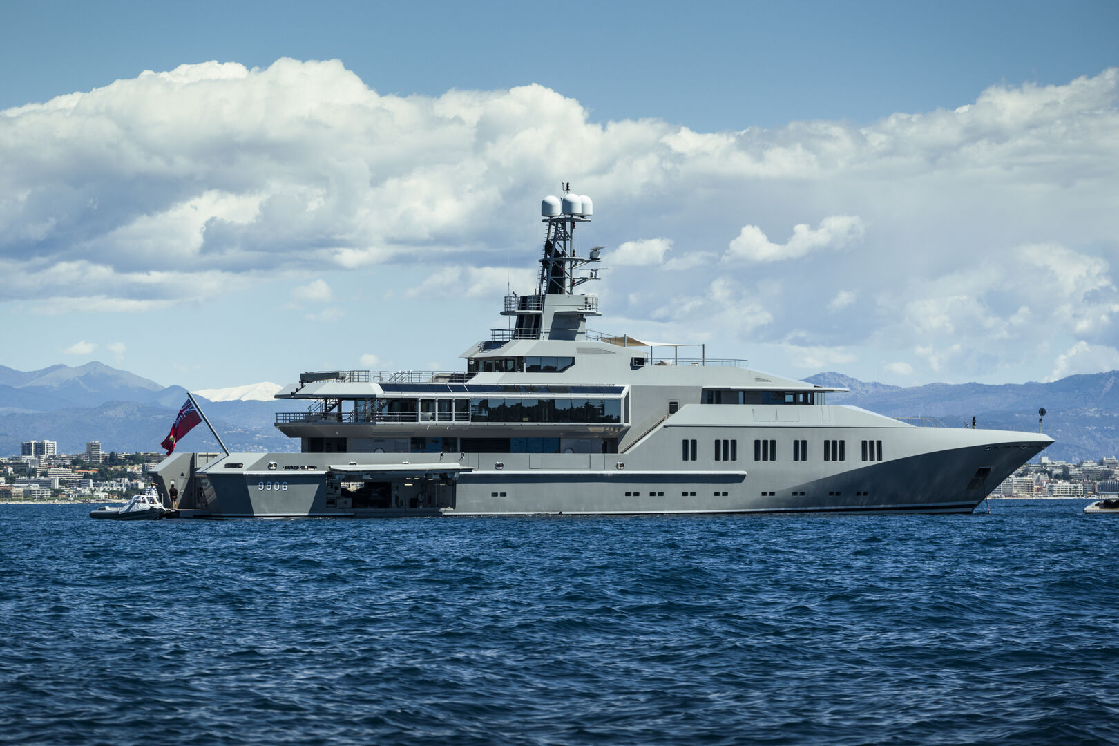 Skat yacht anchored in Cannes