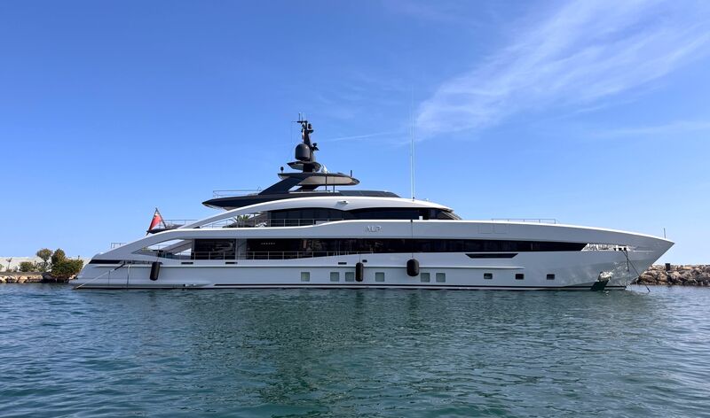 Thumbnail for /yacht-news/heesen-yacht-alp-in-golfe-juan