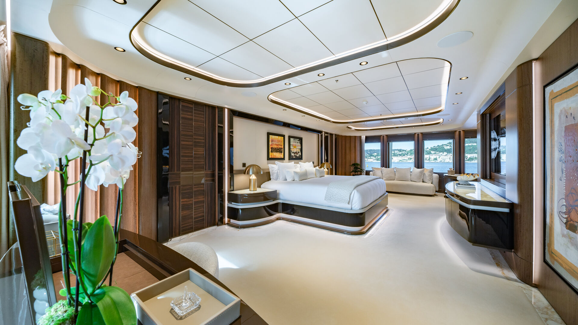 Malia yacht stateroom