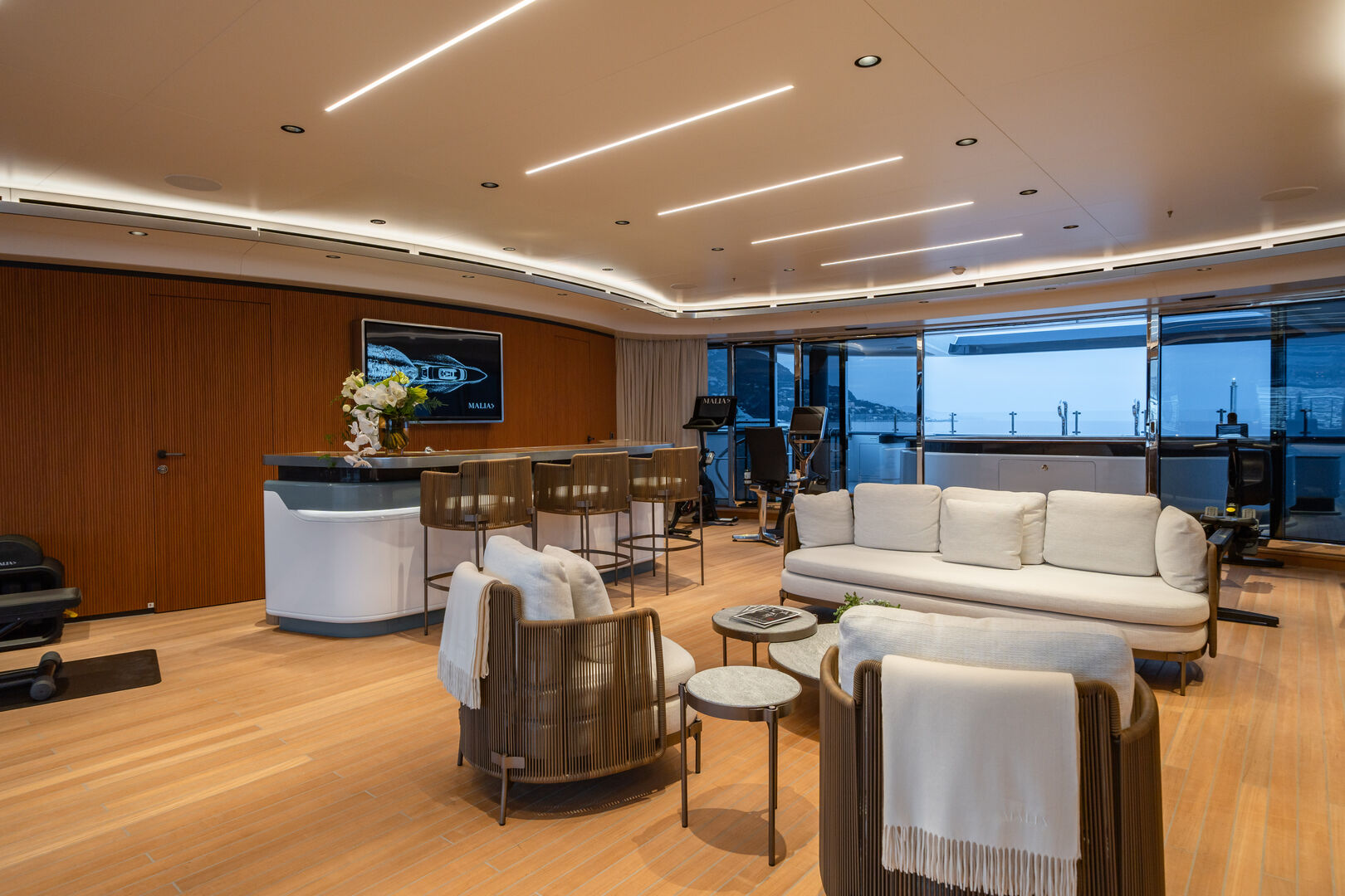 Malia yacht saloon