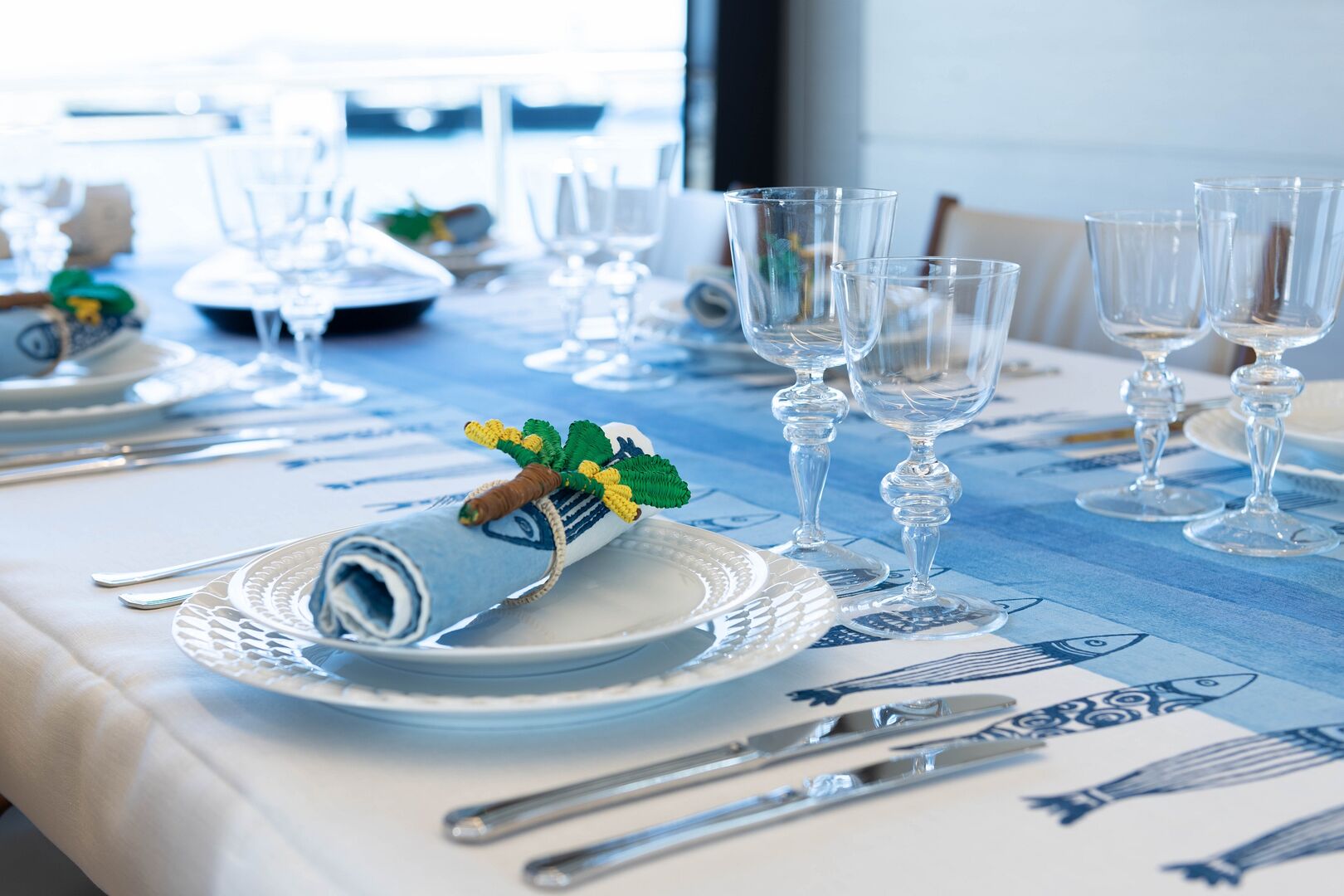 Pap's Toy 3 yacht dining