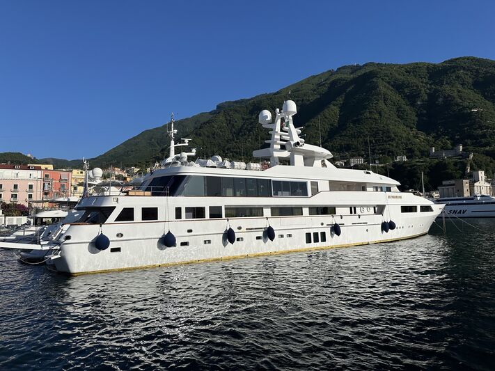 Thumbnail for /yacht-news/feadship-yacht-le-pharaon-in-italy