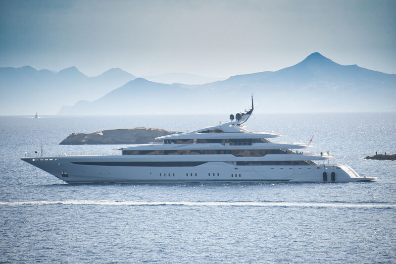 Thumbnail for /yacht-news/golden-yachts-yacht-o-pari-in-athens