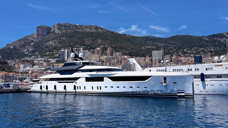 Thumbnail for /yacht-news/golden-yacht-malia-in-monaco