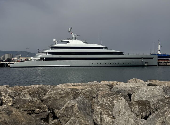Thumbnail for /yacht-news/feadship-yacht-savannah-in-gibraltar