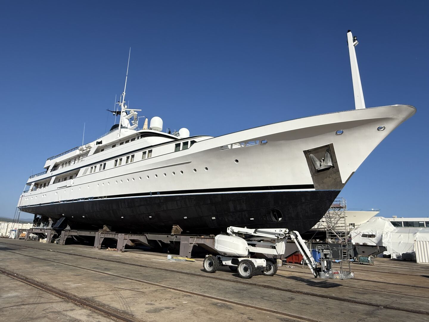 61m classic Feadship yacht Stella Fiera II (ex. Sanoo) completes extensive refit