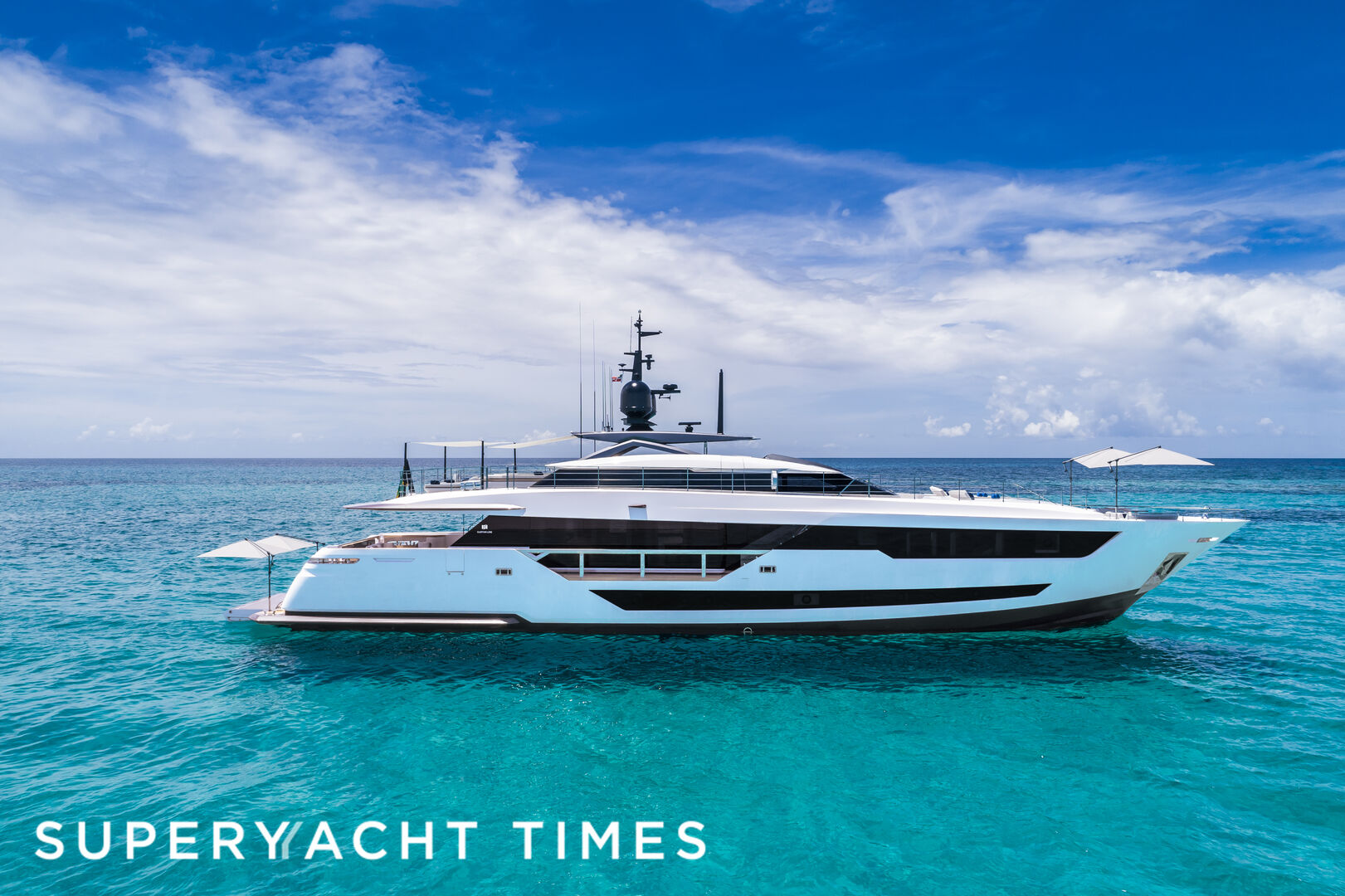 Vista Blue anchored