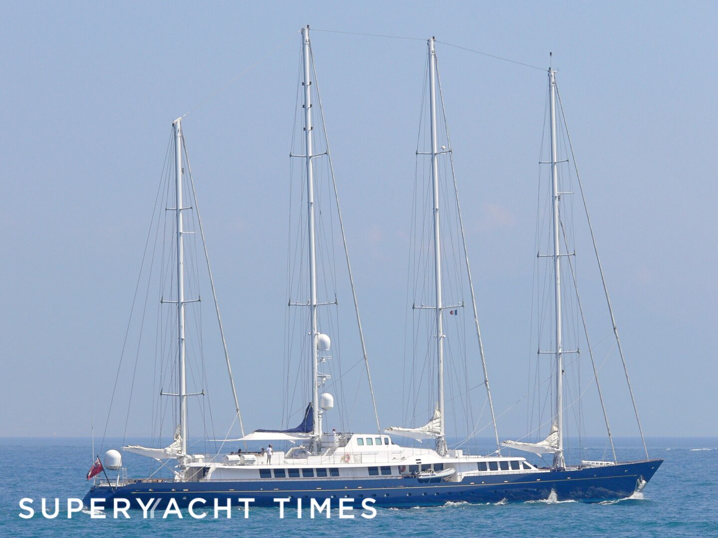 Phocea leaving Antibes