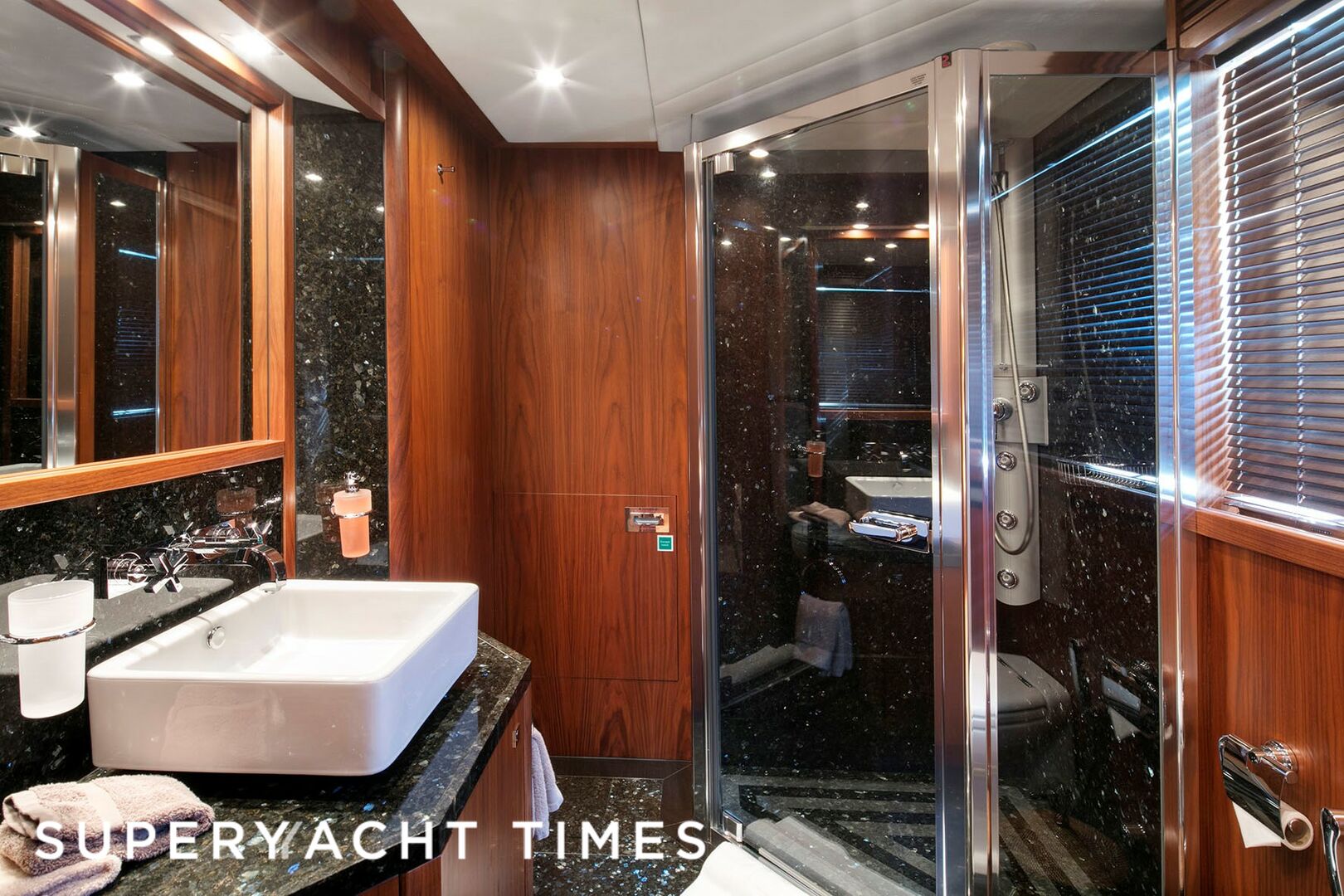 Devocean bathroom