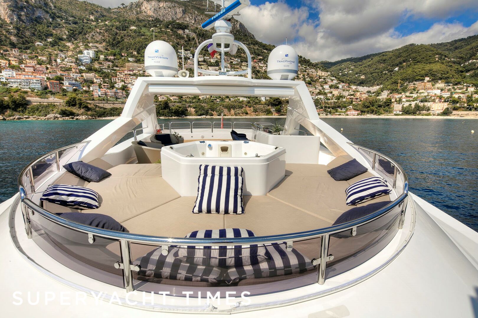 Devocean flybridge