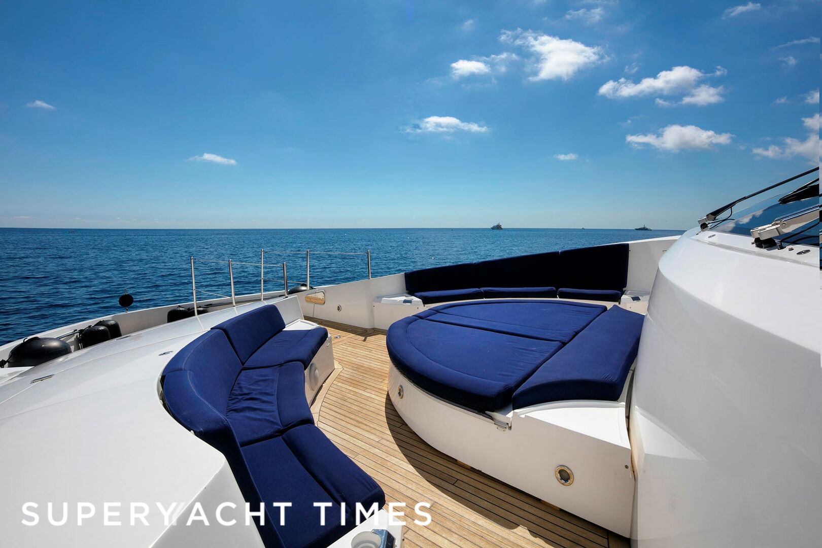 Devocean fore deck