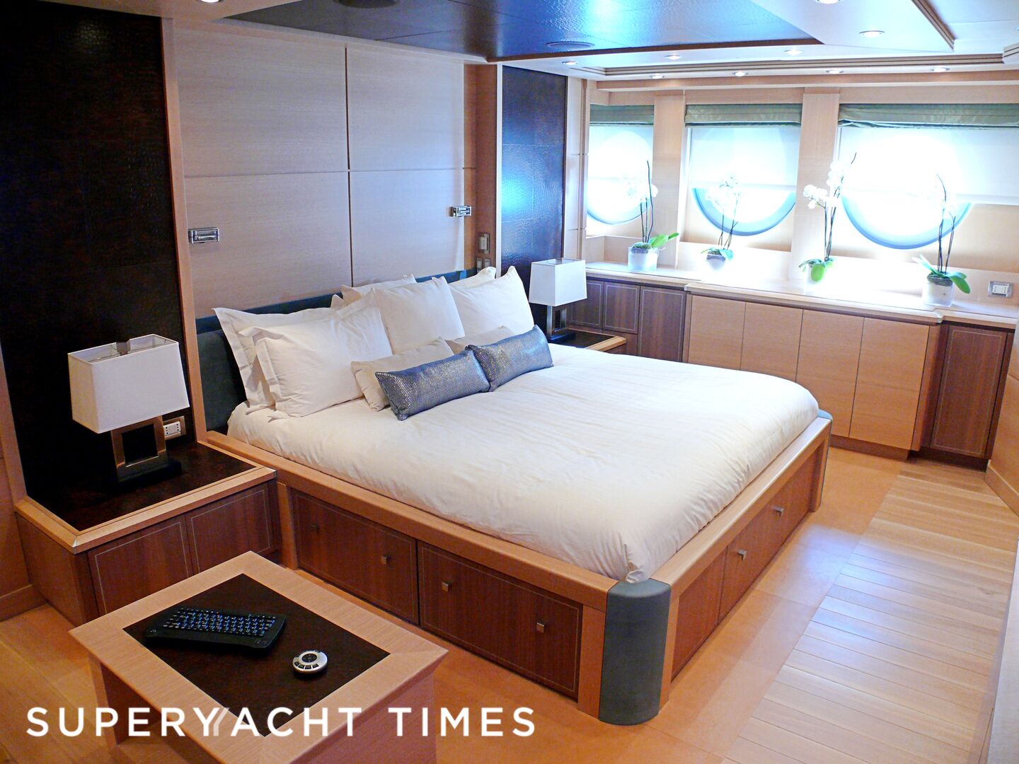 Waverunner stateroom