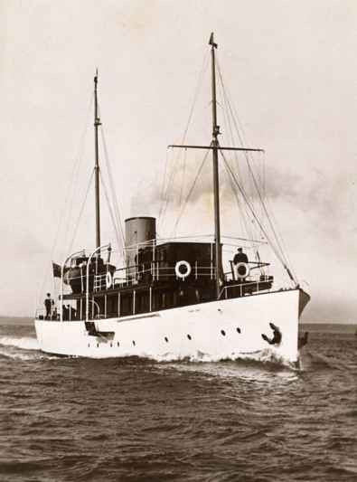 ブリキ缶　1960年代　英国製　Milady　The  Yacht ブリキ缶 1960年代 英国製 Milady The Royal Yacht