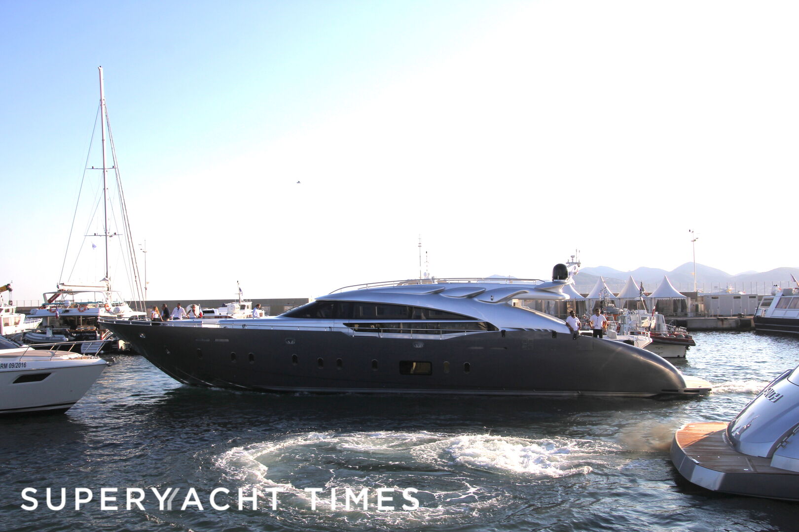 Spectre in Cannes
