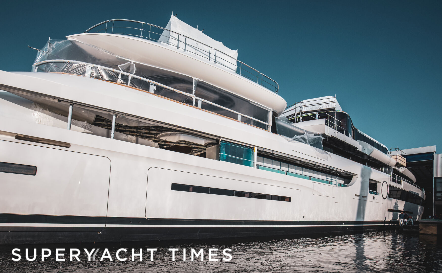 Feadship motor yacht Project 814 launch