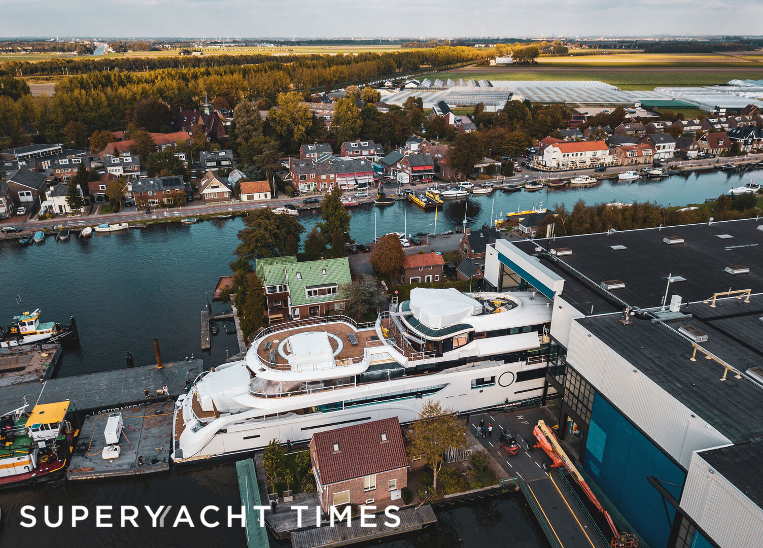 Feadship motor yacht Project 814 launch