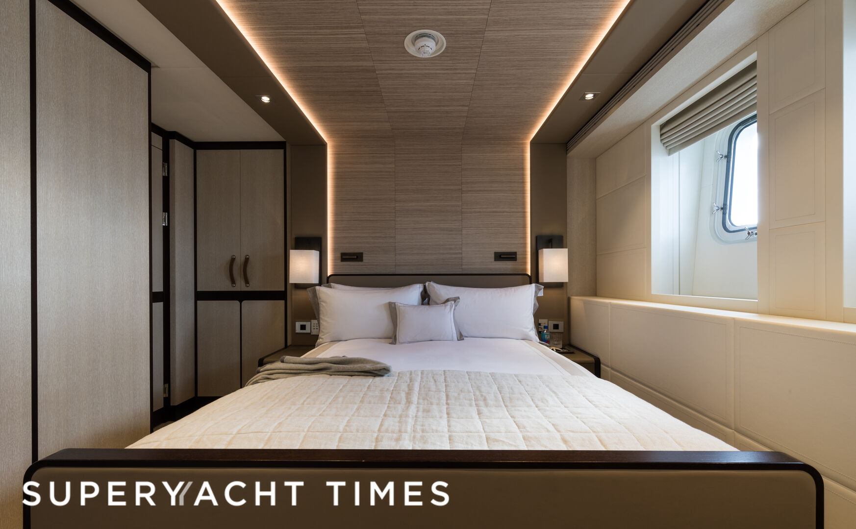Laurentia motor yacht by Heesen Yachts