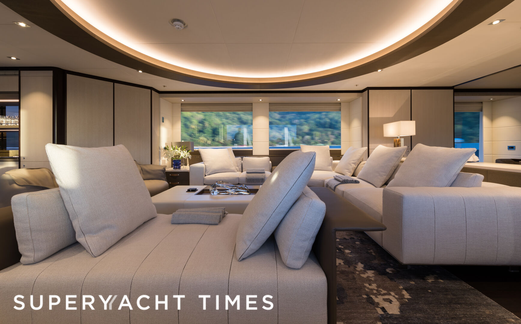 Laurentia motor yacht by Heesen Yachts