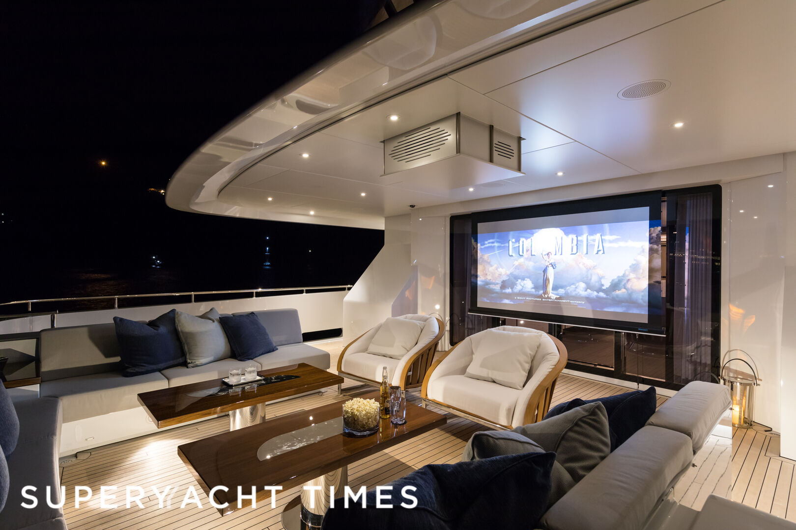 Laurentia motor yacht by Heesen Yachts