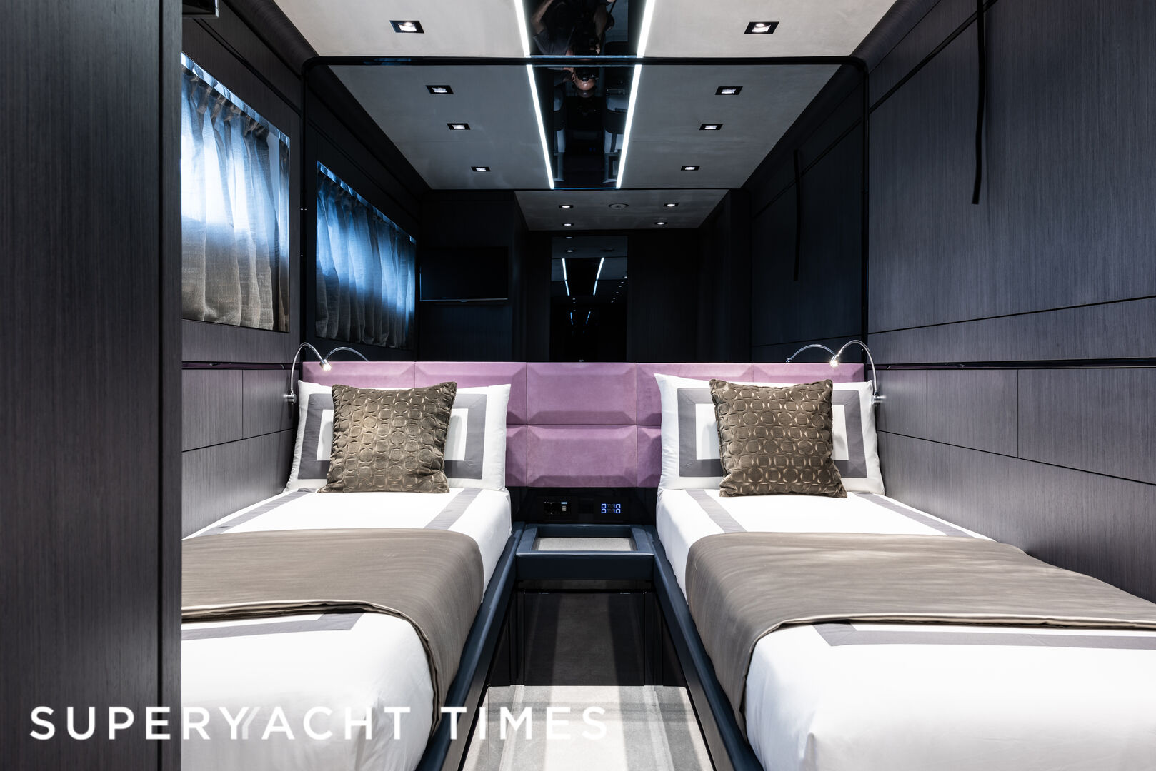 Cadet V Illumen 28m motor yacht stateroom