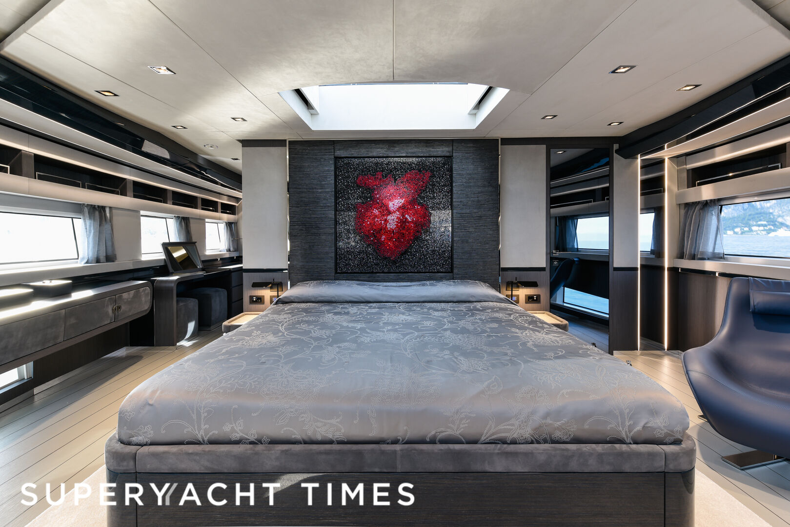Cadet V Illumen 28m motor yacht stateroom