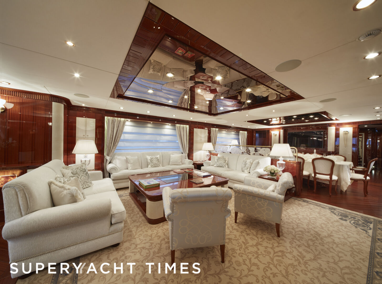 Forwin yacht interior 