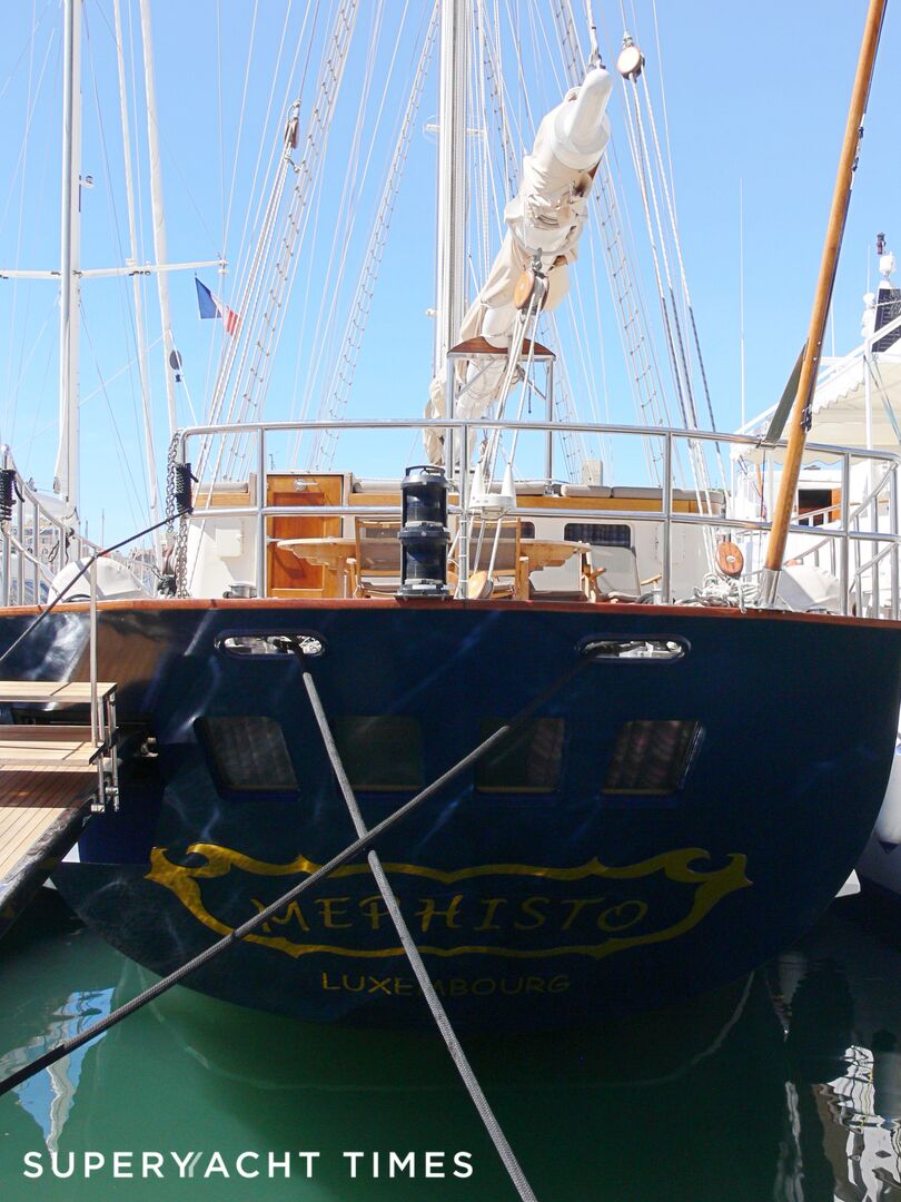 Mephisto yacht in Cannes