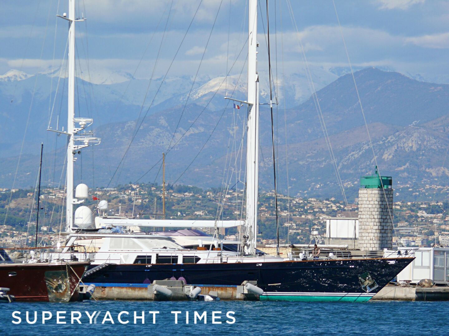 Axis yacht in Antibes