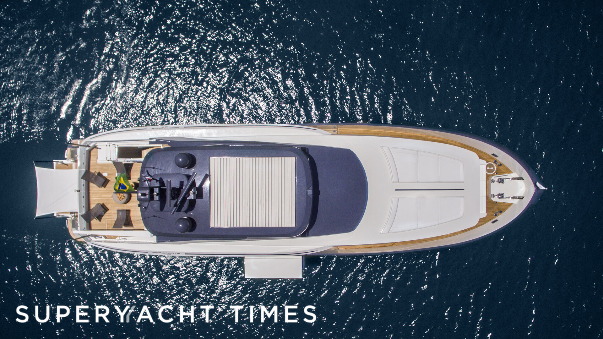 Ragnar yacht anchored