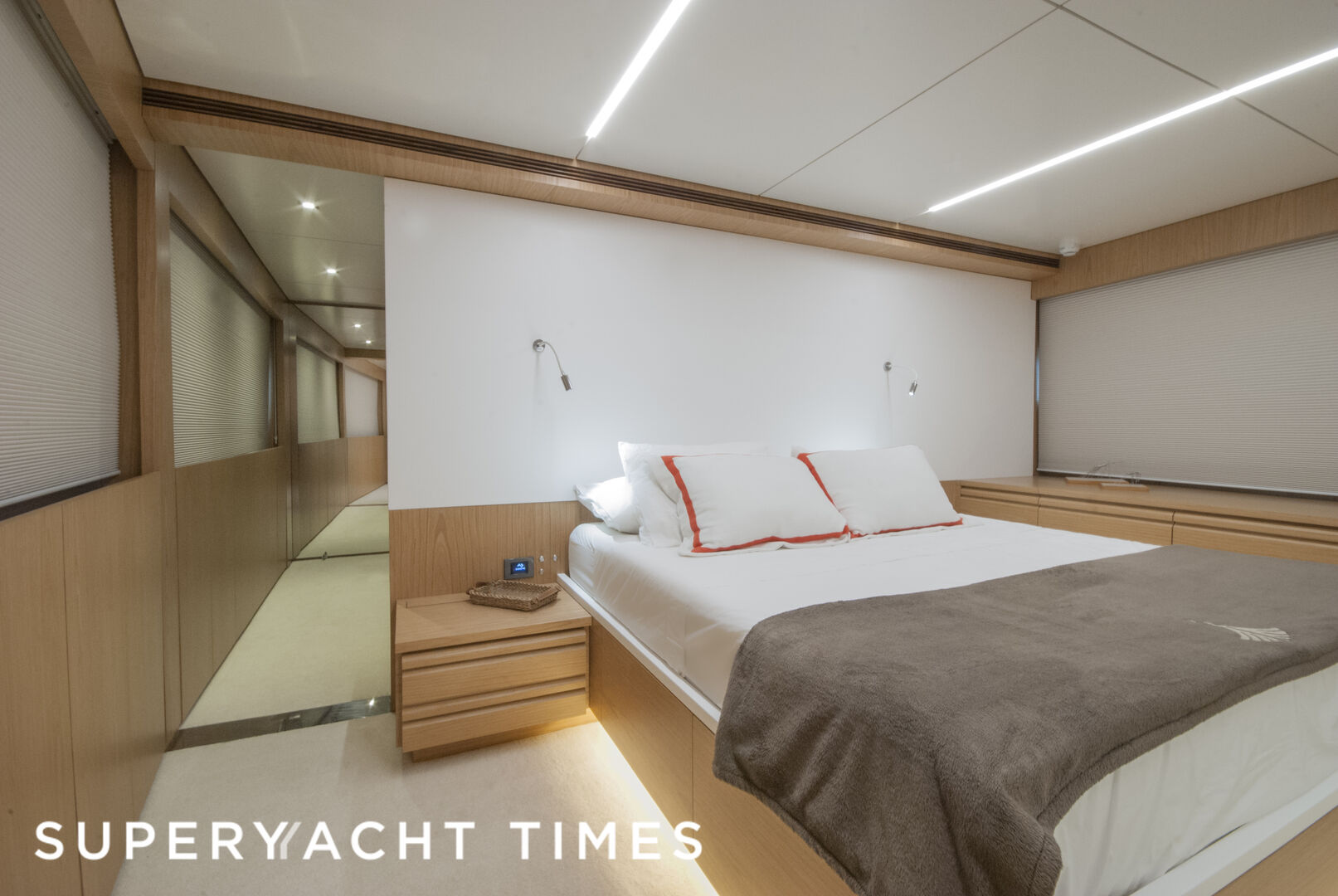 Ragnar yacht guests's cabin