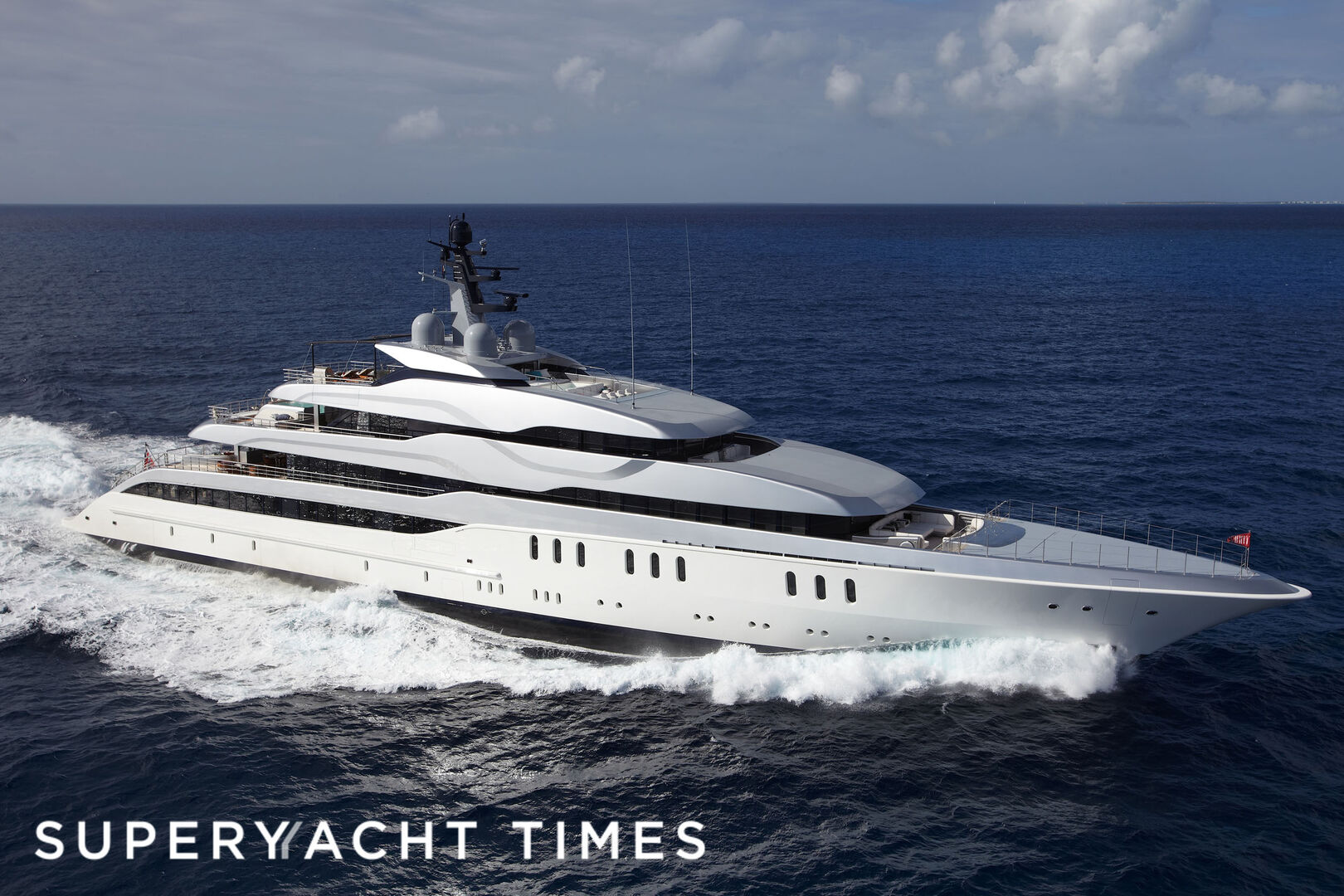 Tango yacht